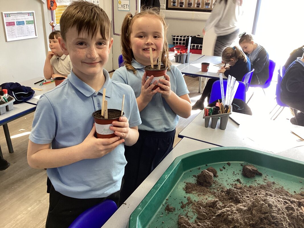 Image of Year 3 - Planting an Edible Herb Garden 