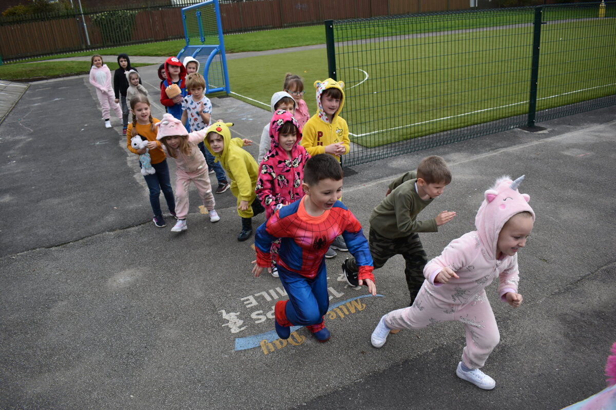 Image of Year 2 Onesie Run for Cancer Research UK